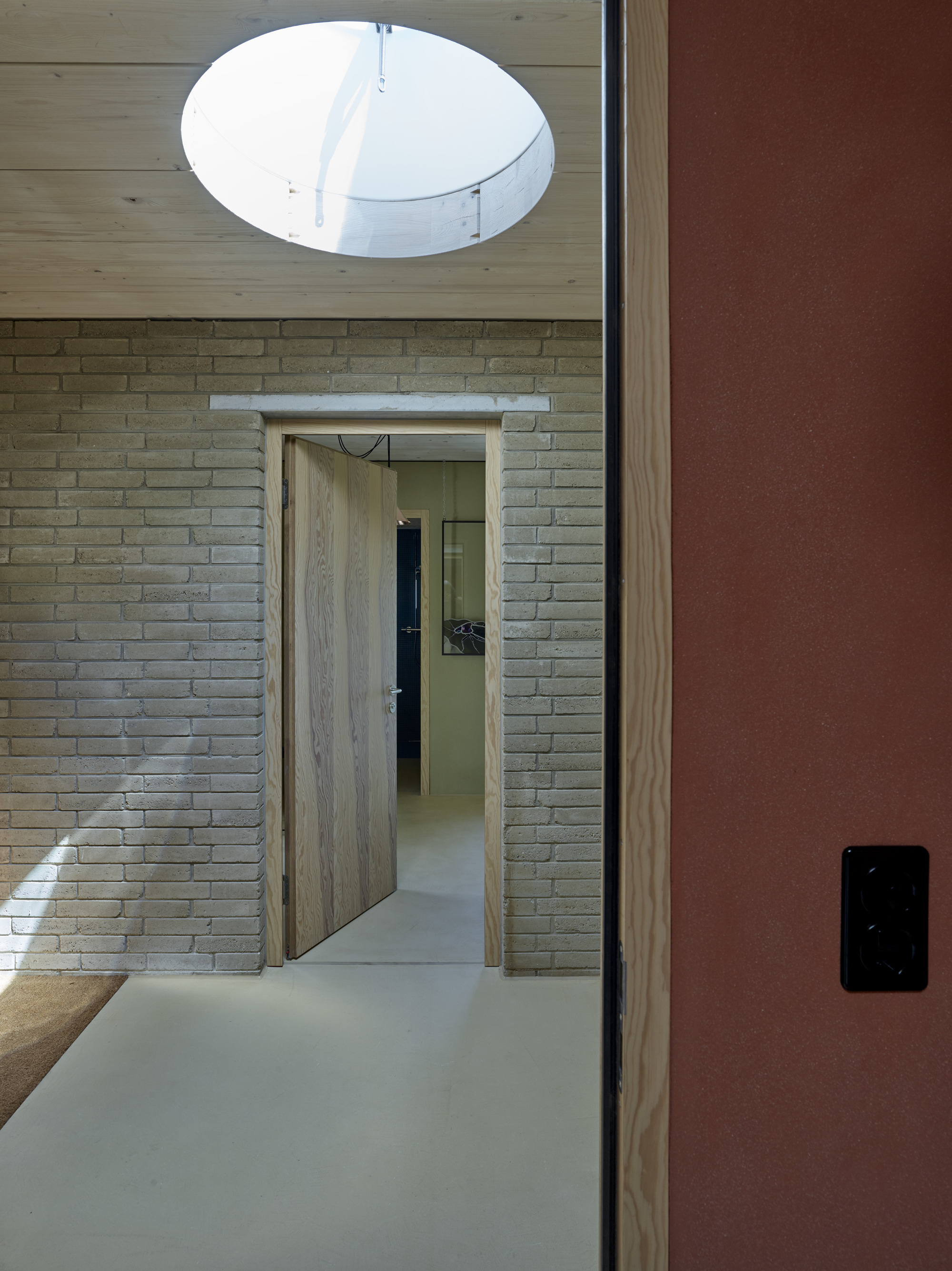 Mont Vully 两栋公寓 | 自然低排放材料打造宜居空间-7