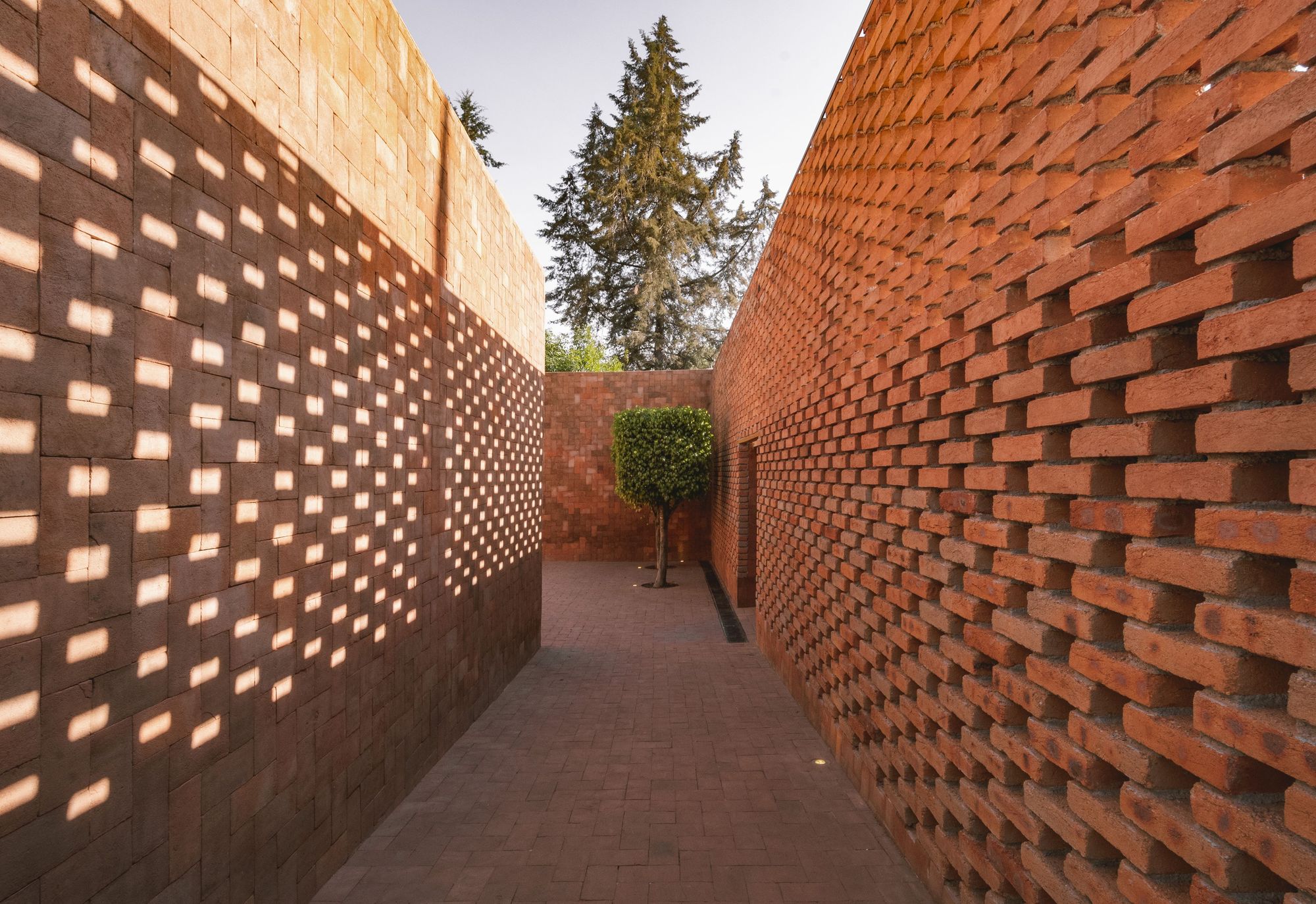 Morelia Cultural Center / Iván Marín + Doho constructivo-9