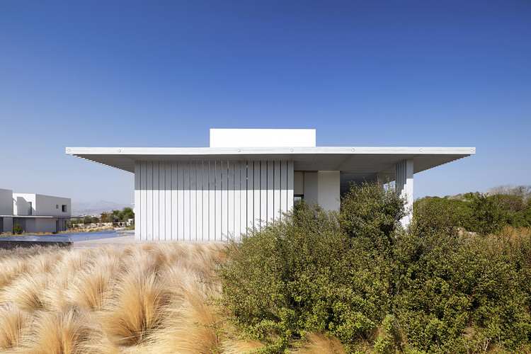 帕洛斯岛自然保护区的度假住宅改造-8