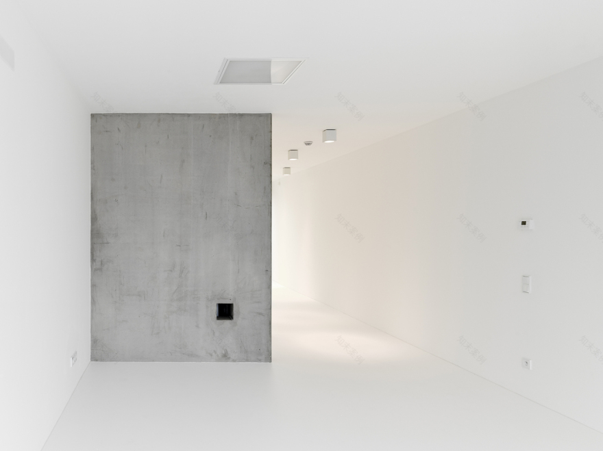 捷克布拉格四层狭长住宅-39