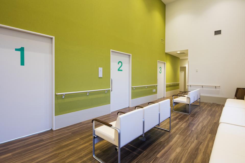 カフェのようなクリニック（类似咖啡馆的诊所）丨日本茨城丨株式会社小木野貴光アトリエ一級建築士事務所-4