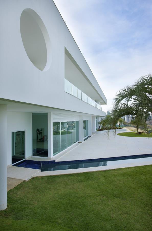 巴西 MG 州 Farkasvölgyi Arquitetura 设计的多功能住宅-8