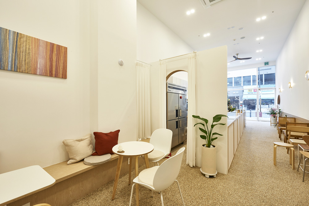 16 坪极简咖啡厅 打造温馨舒适空间-6