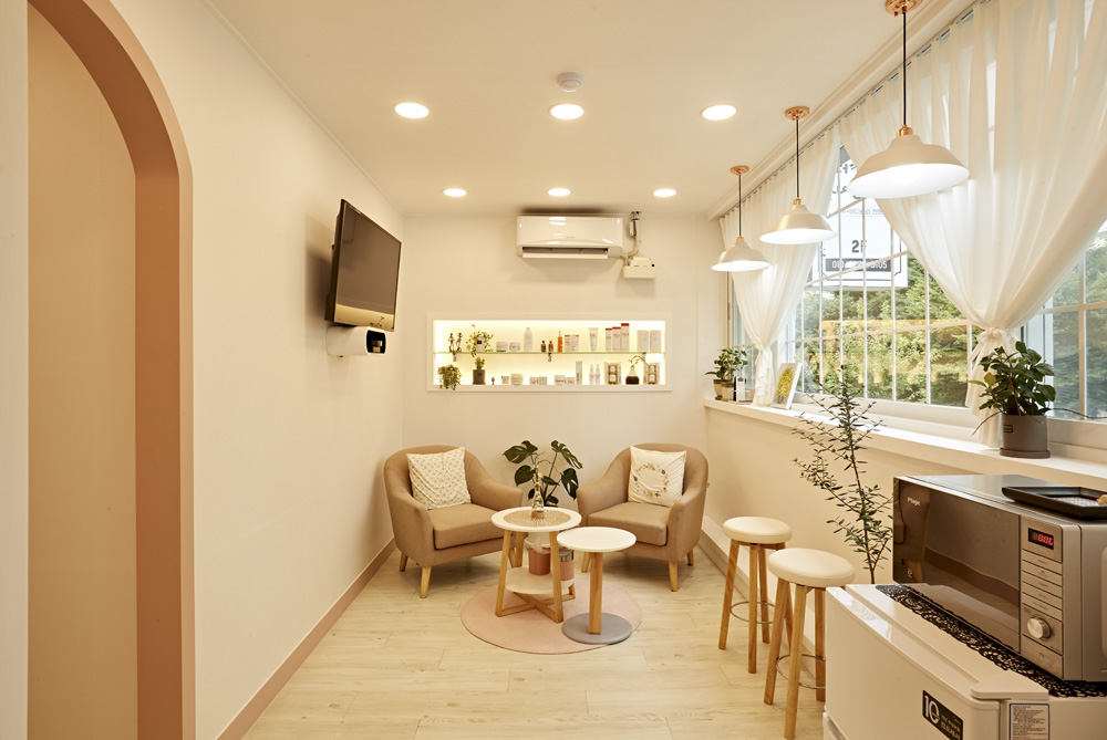 温馨 16 平皮肤护理店 | 自然氛围的温馨空间-2