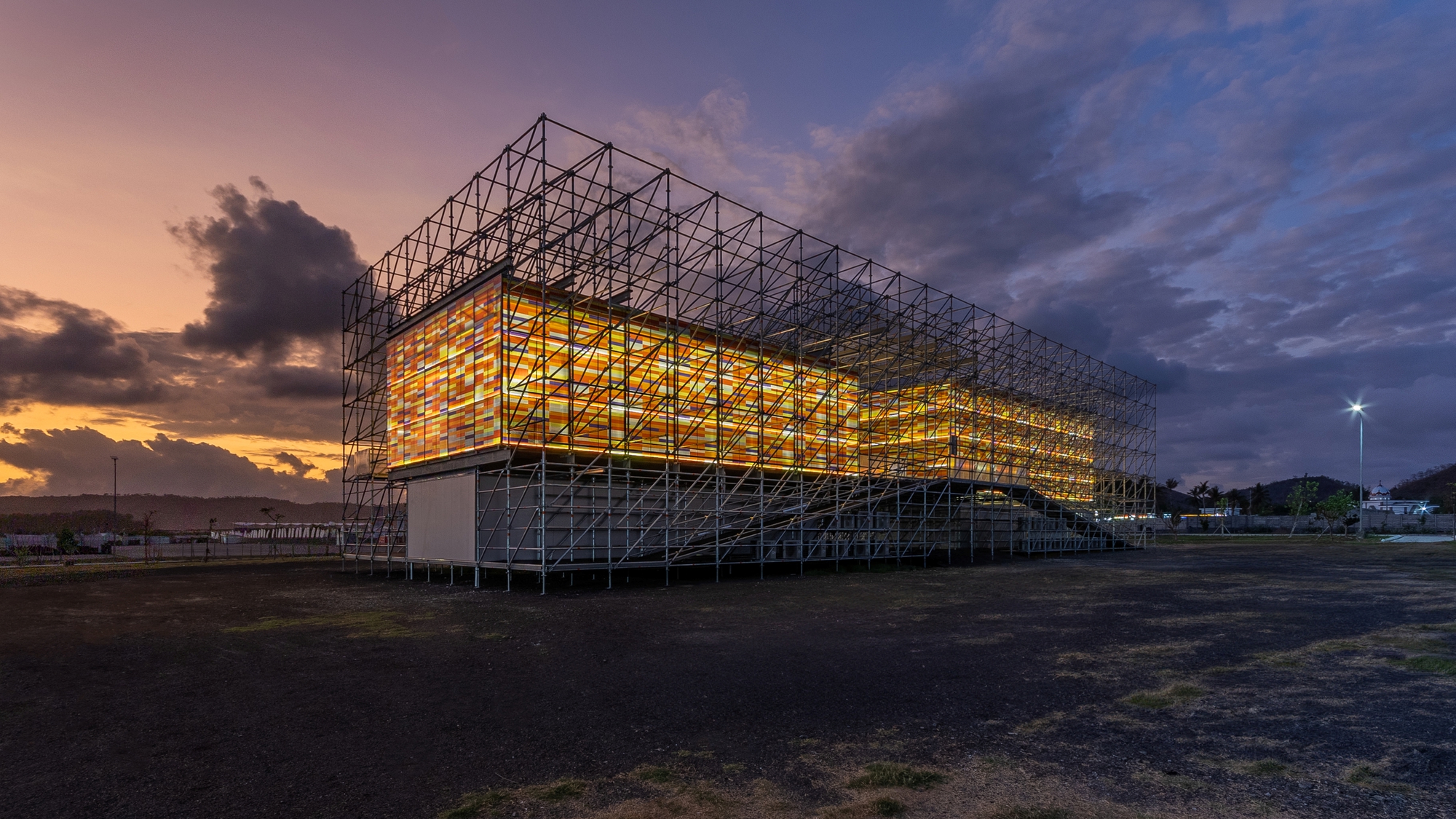 佩特敏纳摩托大奖赛电动体验画廊丨印度丨AT LARS-36