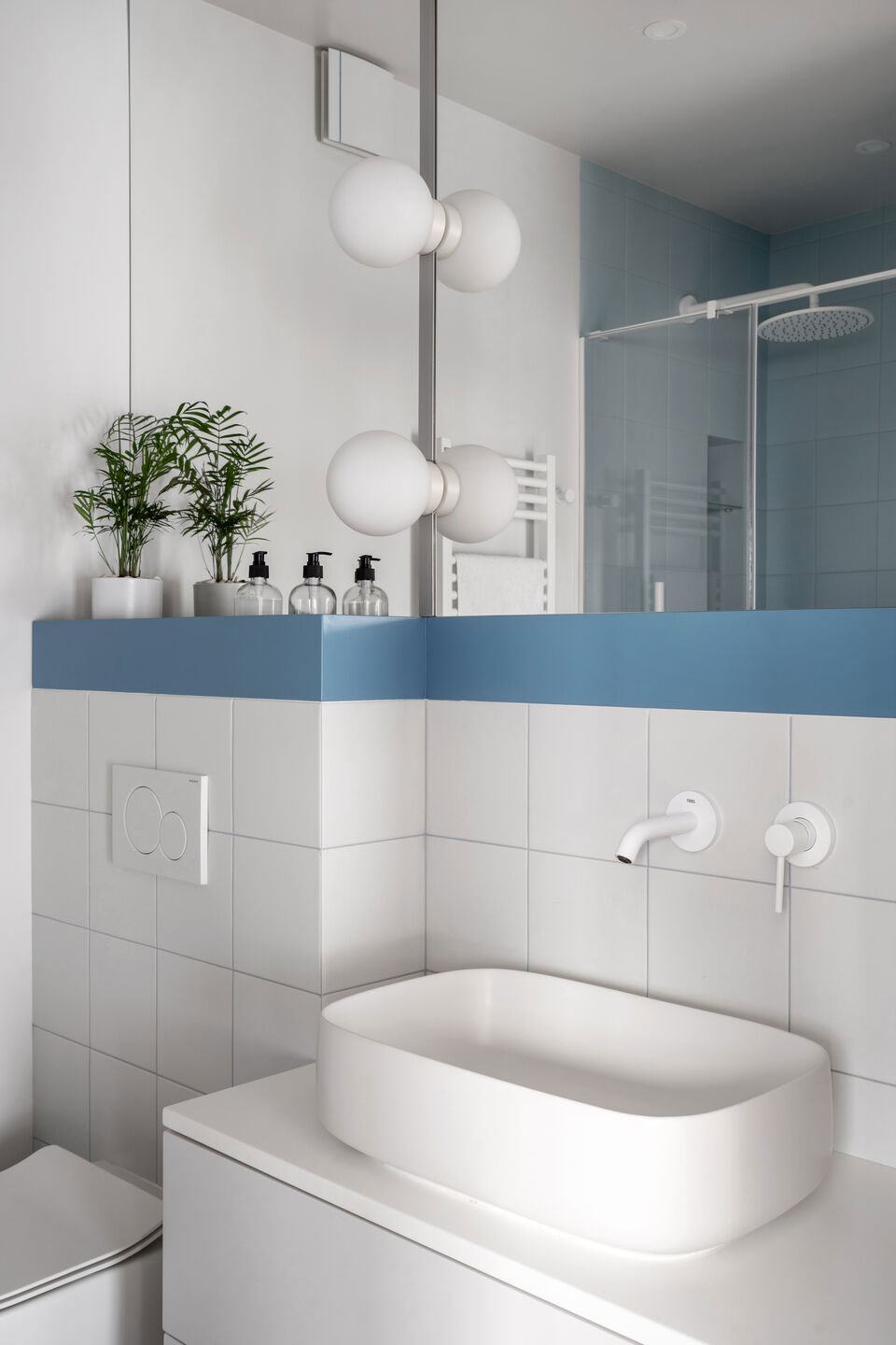 基辅 32㎡小公寓 | 粉色、蓝色、黄色打造温馨迷你空间-18