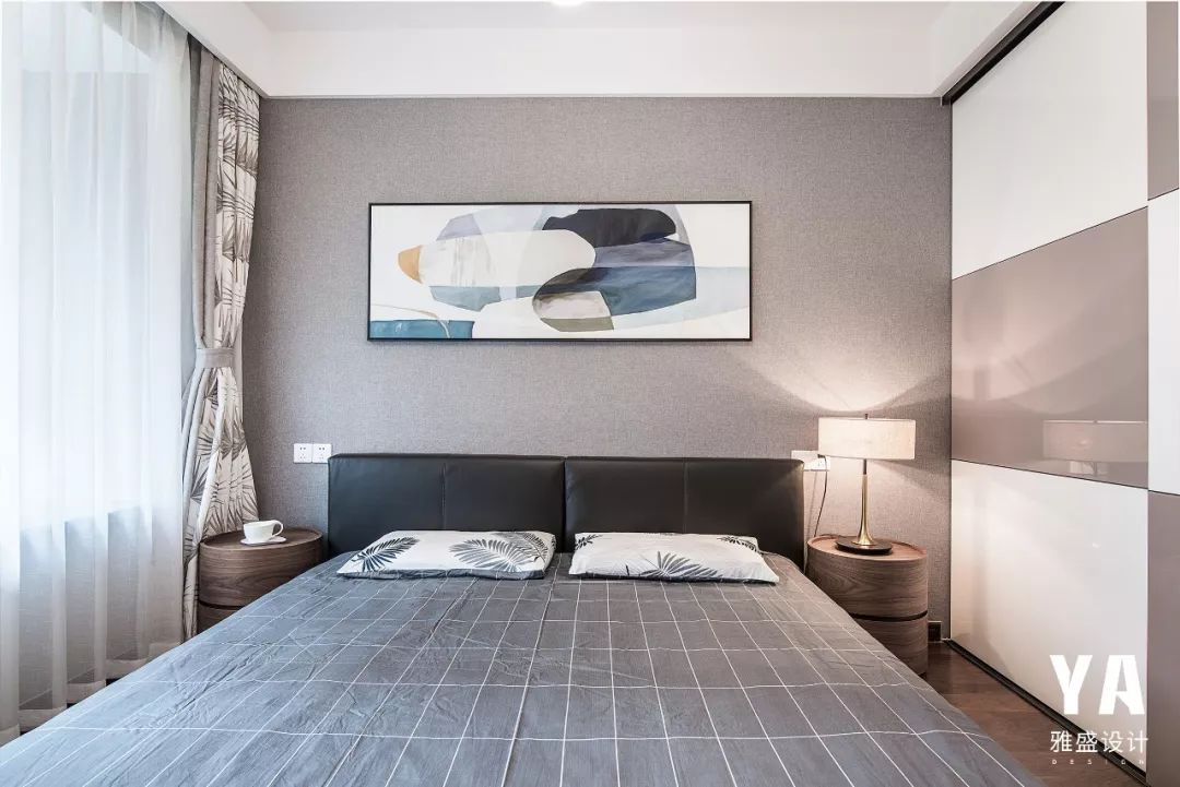 四口之家的现代温馨之家-32