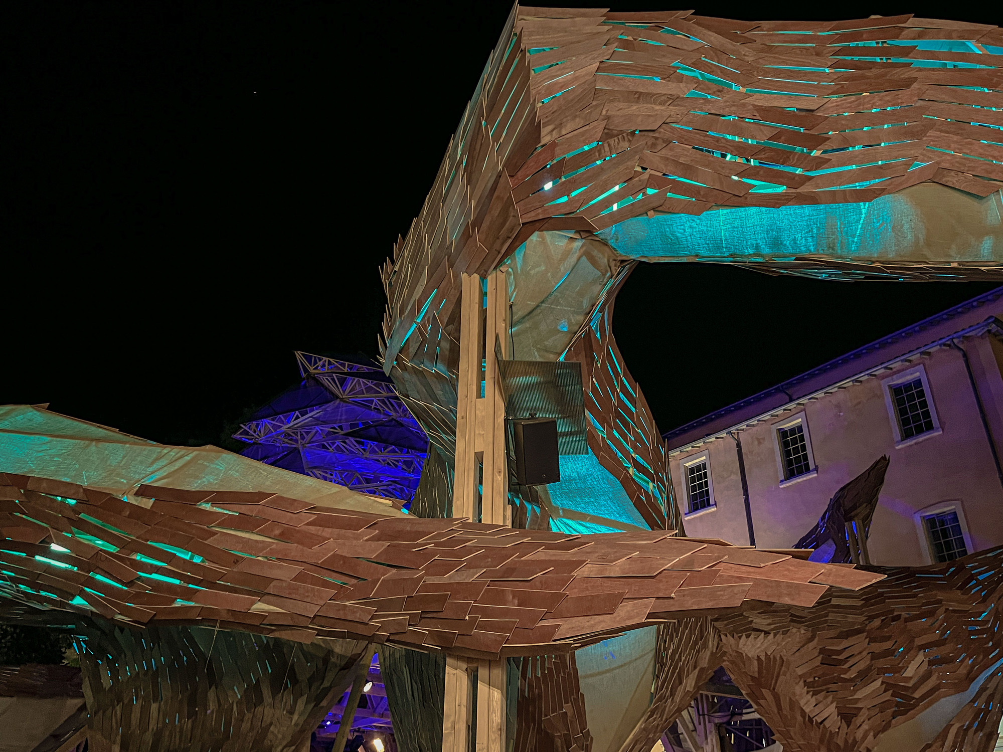 克拉肯装置,紫外线实验室丨法国里昂-57