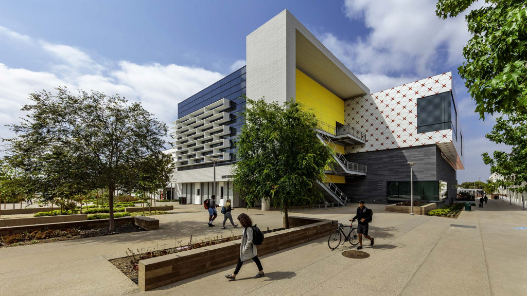 圣塔莫尼卡学院核心性能中心-1