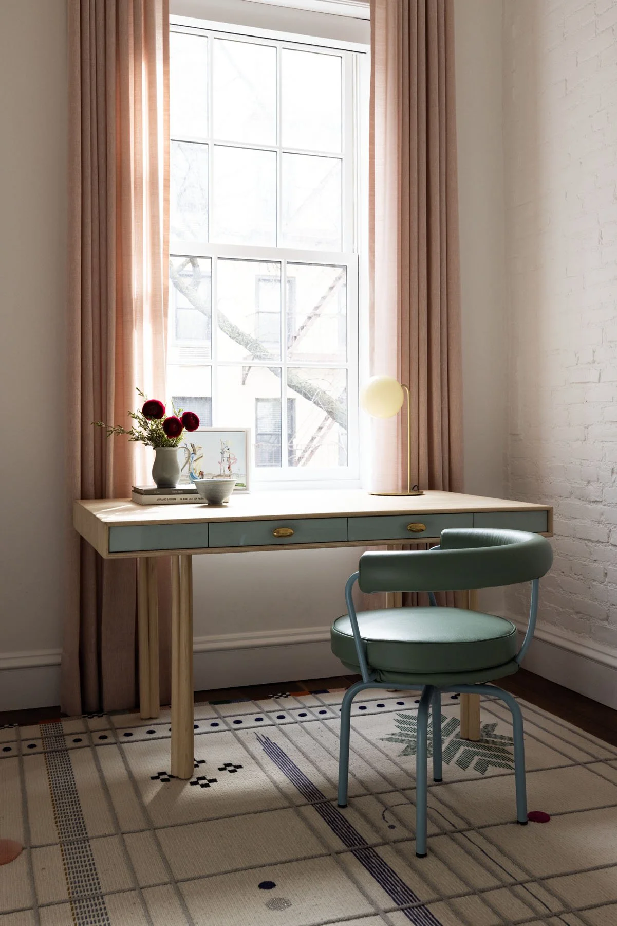  White Arrow — Sullivan Street Townhouse -29