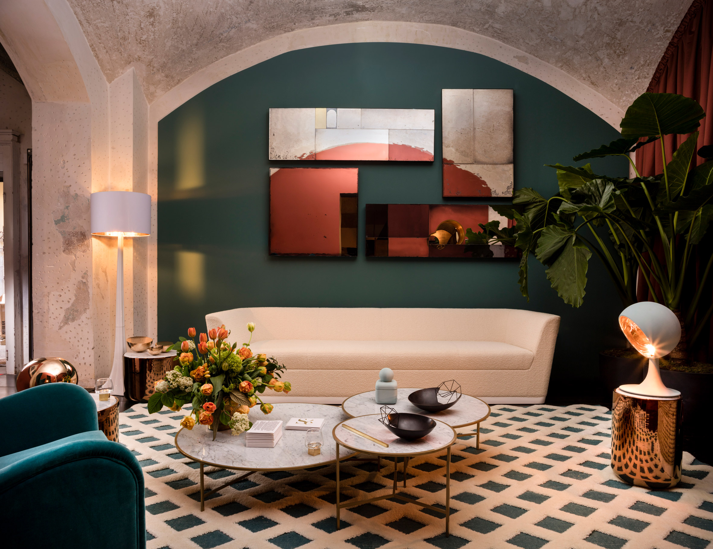 Sé pairs rich tones with golden details for apartment at Rossana Orlandi's Milan showroom-12