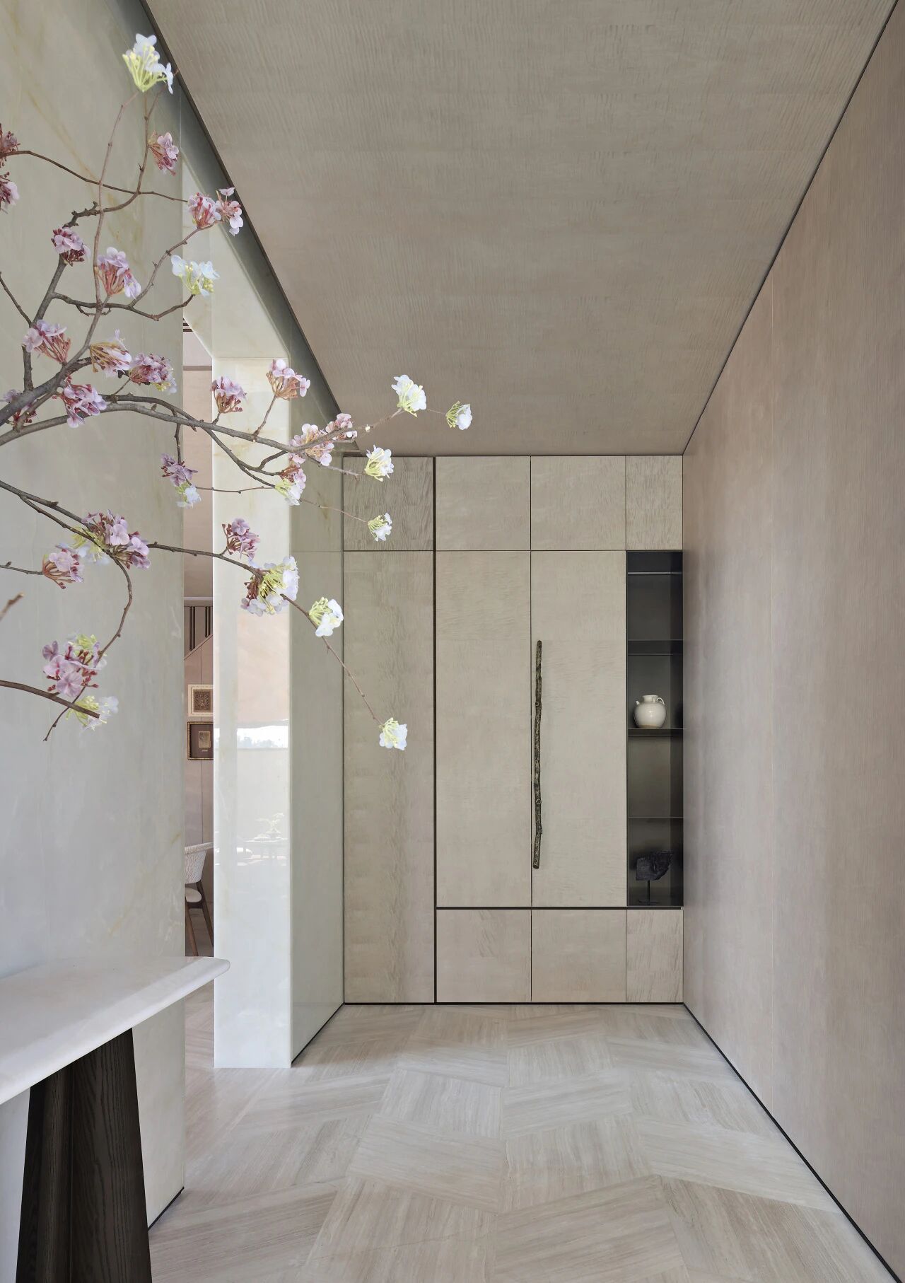 金地御湖颂丨中国广州丨硬装矩阵纵横,软装矩阵鸣翠-8