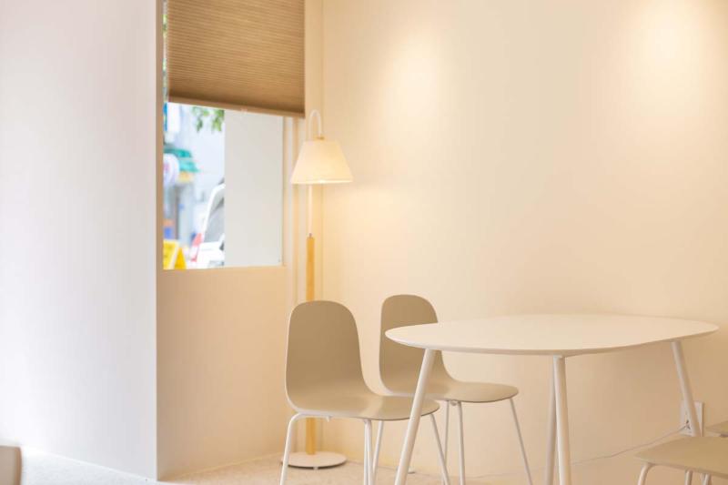 17 坪温馨咖啡馆，简约现代风格的魅力-8