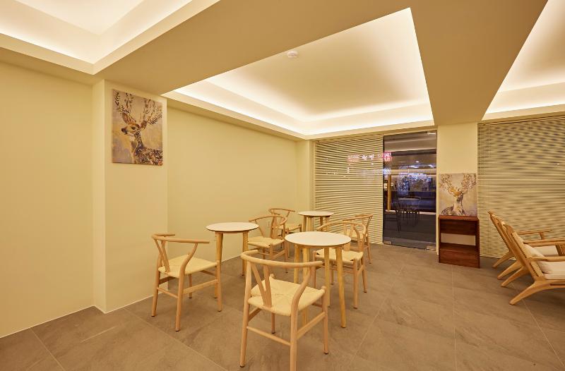 简约 18 坪咖啡厅，点睛之笔的咖啡元素-14