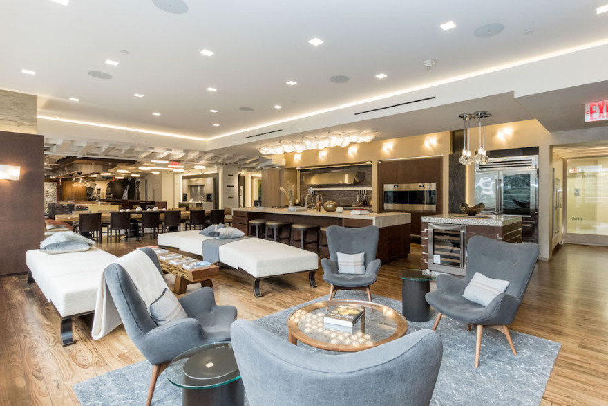 Eye On Design And Antiques Luxury Boutique And Showroom Opens In Tetbury, England --3