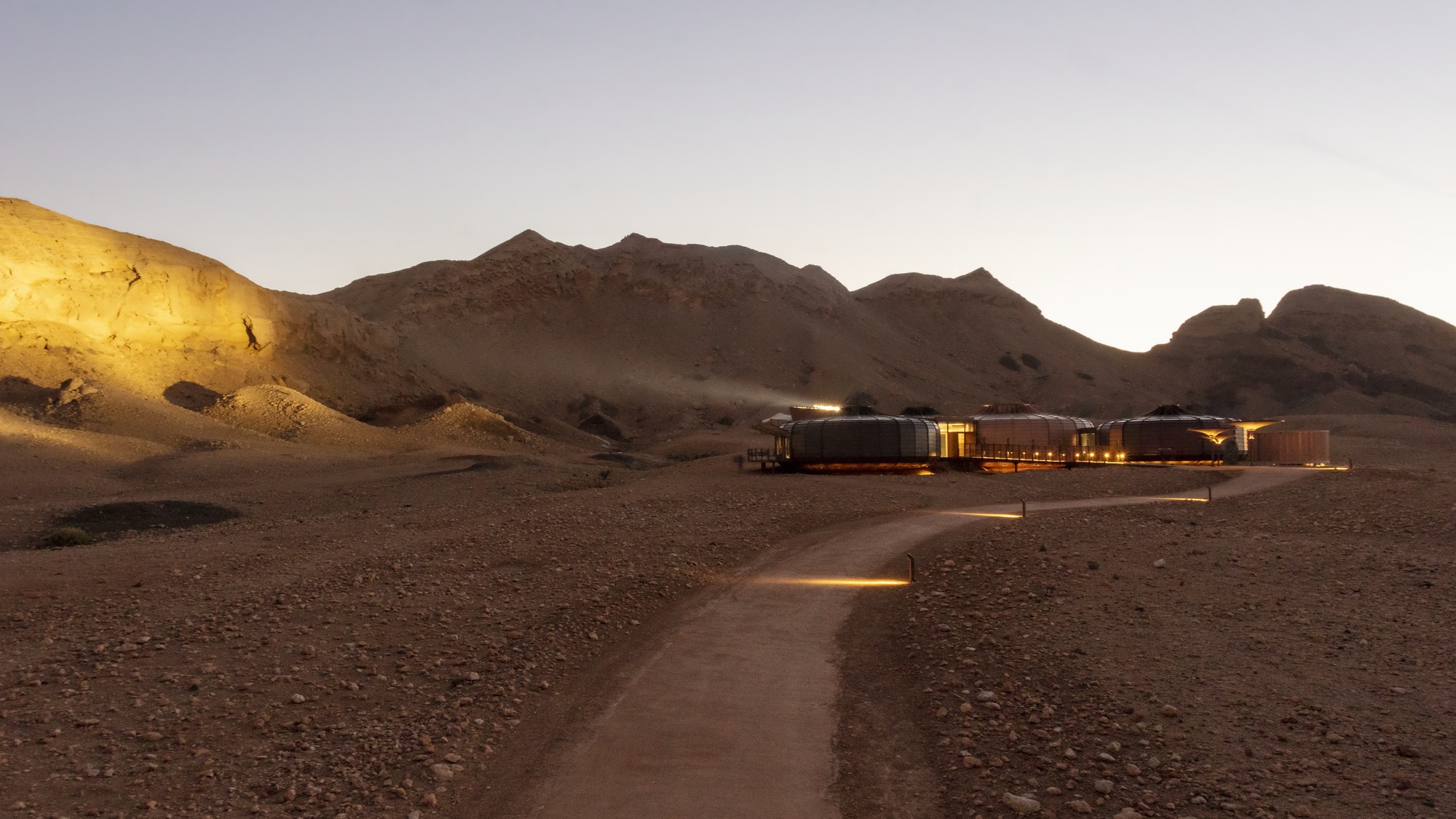 The Buhais Geology Park Interpretive Centre / Hopkins Architects-33