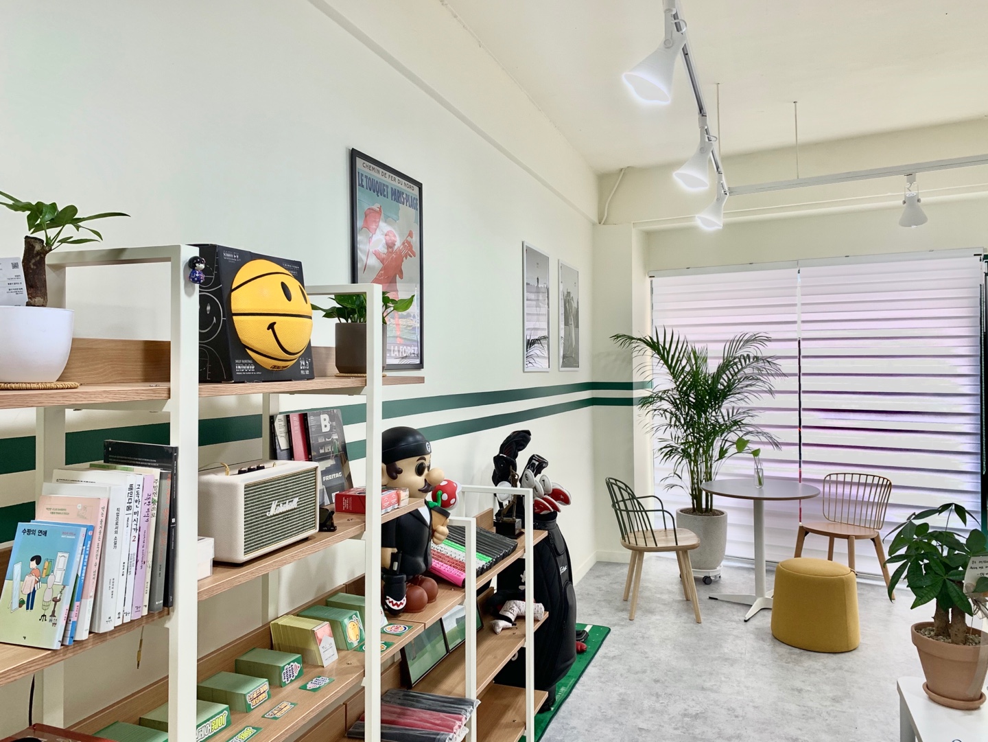 108GOLF-13 坪清爽氛围的高尔夫用品店设计-9