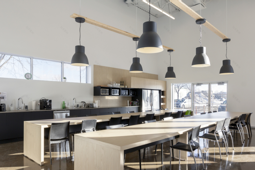 Les Éditions Passe-Temps Offices / Quinzhee Architecture-40