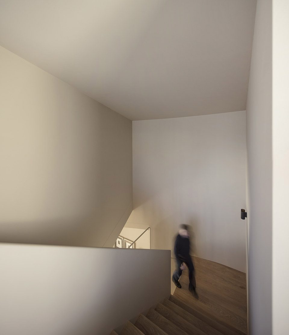 葡萄牙 RPFV 别墅,融入自然与历史的现代住宅设计-48