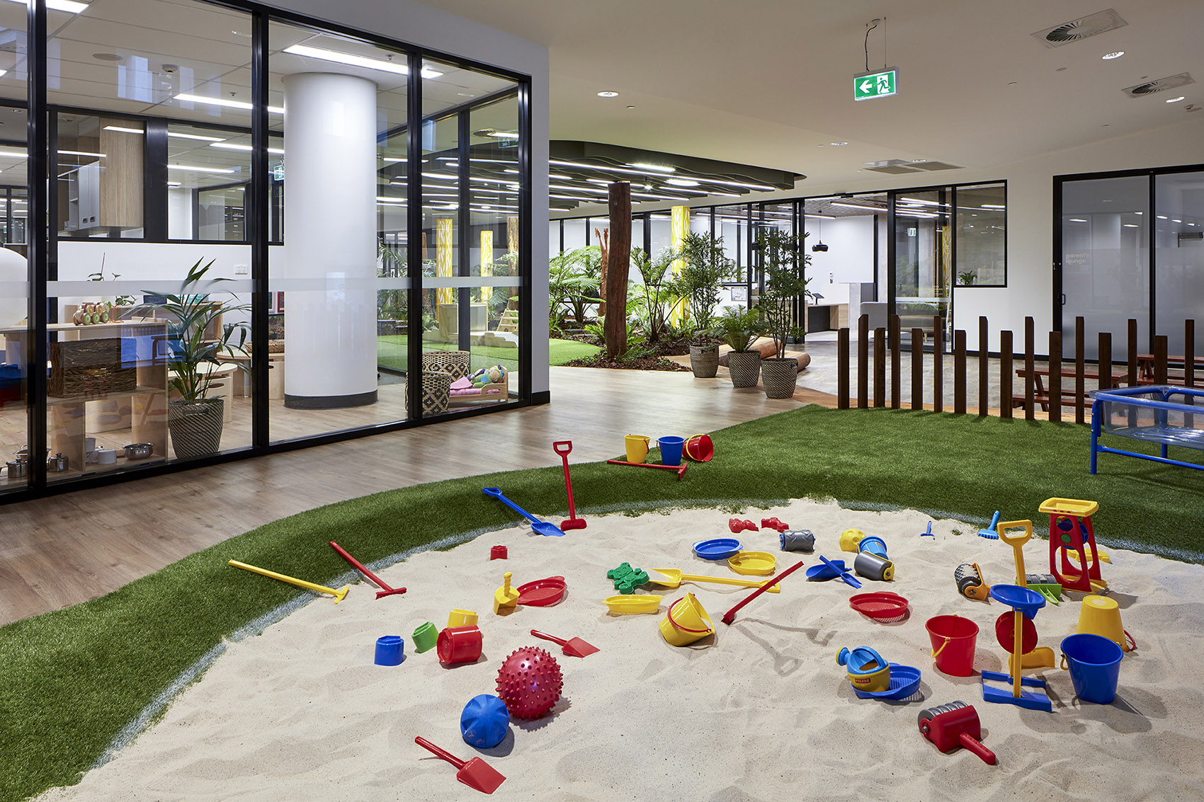 由商场改造的Goodstart 早教中心，澳大利亚布里斯班 / Gray Puksand -21