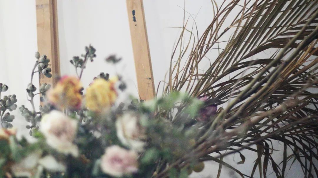 不羁花艺空间 | 混凝土与花的艺术结合-20