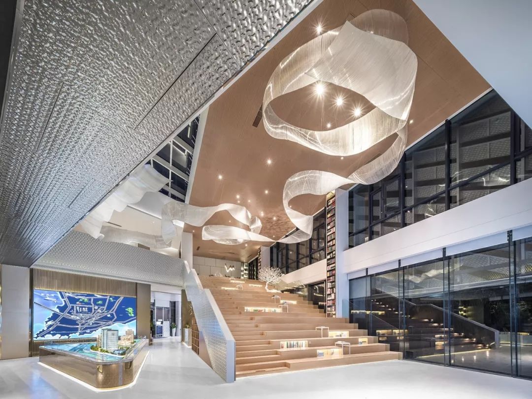 越秀天悦海湾售楼中心 | 光影编织的未来空间-7
