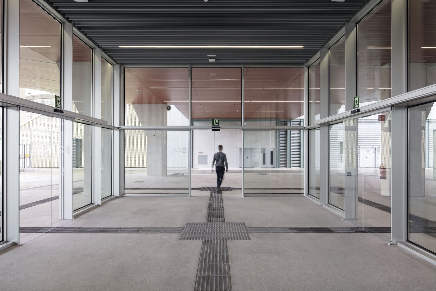 Santiago de Compostela 巴士站丨西班牙丨IDOM-31