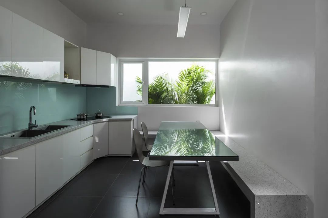 越南 T 住宅 | 花园联系私密空间的三口之家-41