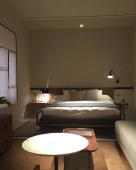 融合历史与当代的巧克力主题酒店