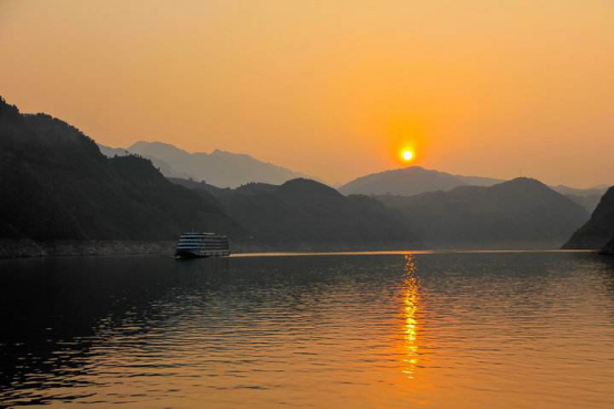 景行含光——卓越·平湖壹号售楼处设计-15