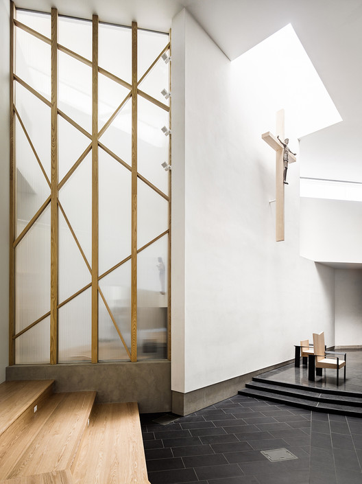 耶稣会高中教堂-7