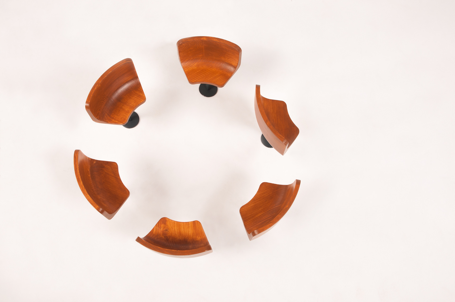 Turningchairs  个体主义与集体主义-6