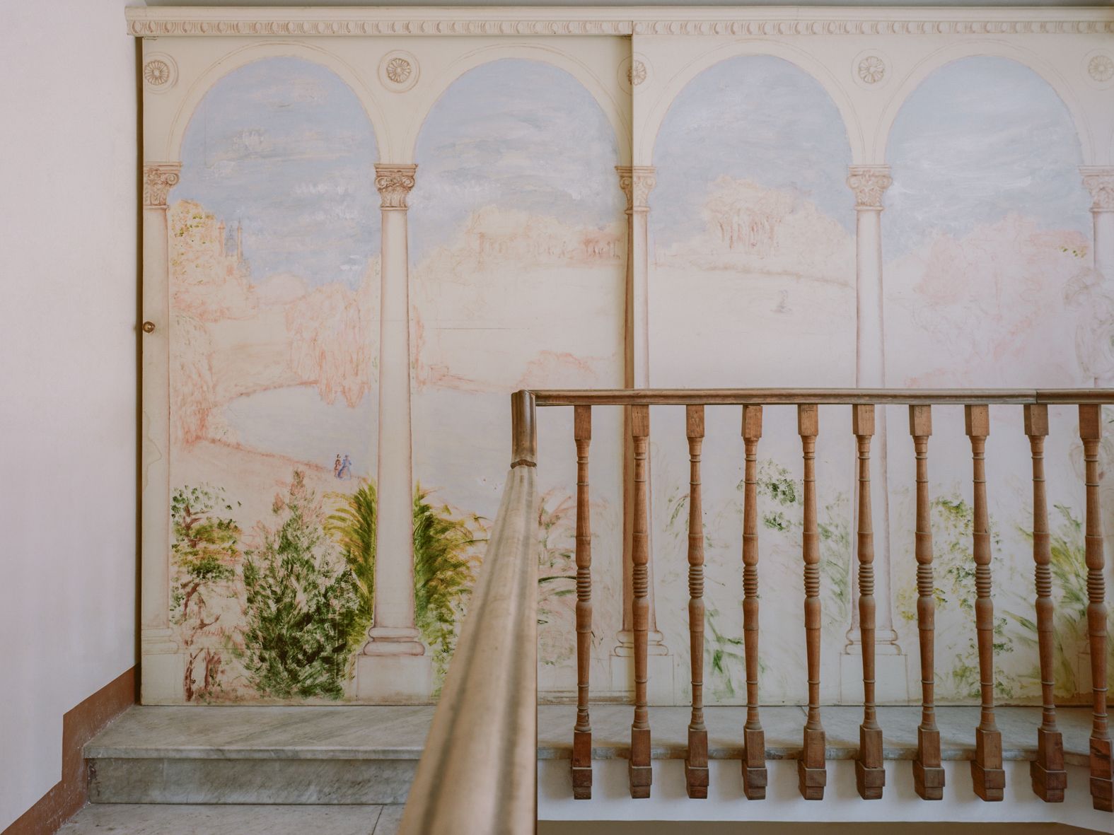 罗马某著名电影布景师的新艺术风格住宅改造丨意大利罗马-10