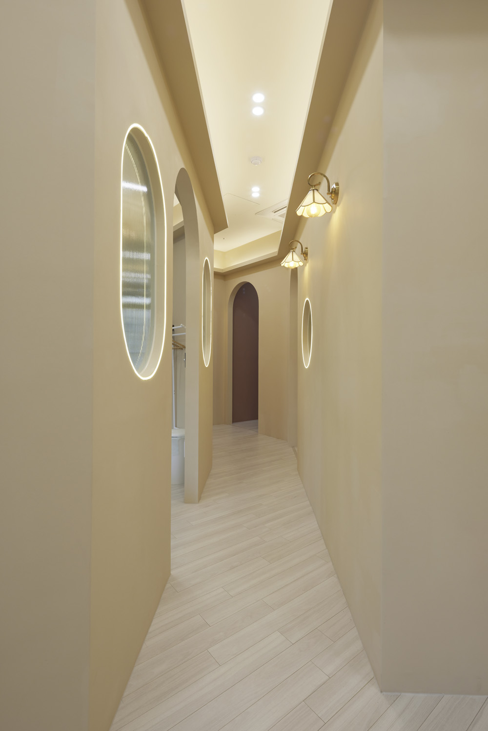 简约设计打造 20 平米高效健身中心-11