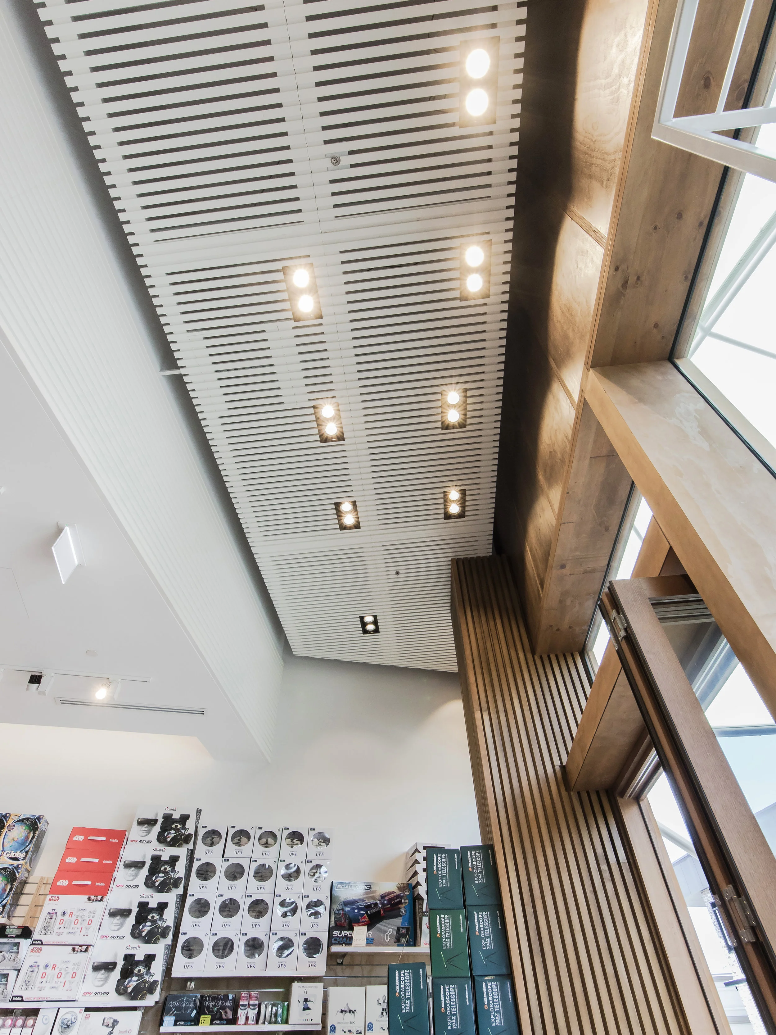 澳大利亚地理杂志线下店铺设计项目丨aplin creative-19