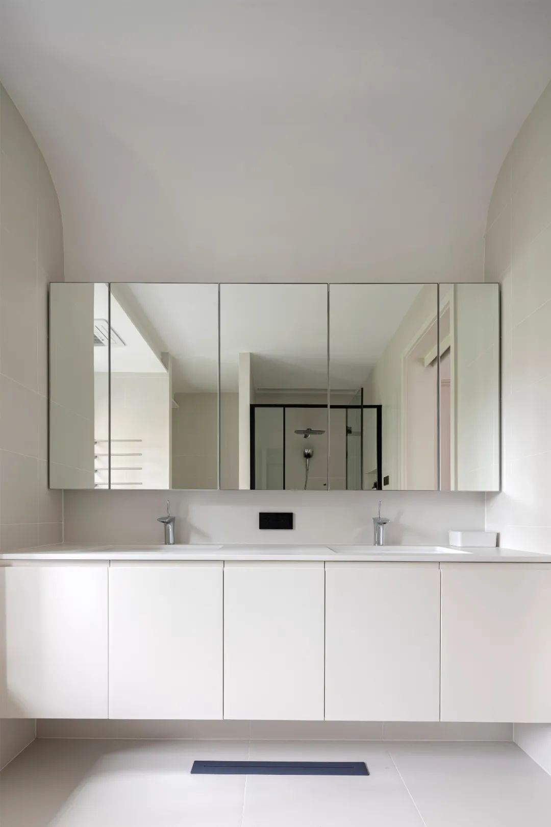 380㎡自然白私宅 | 简约生活，暗藏美好-34