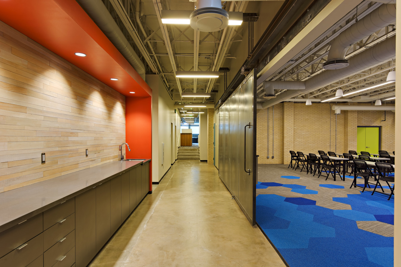 Mister Car Wash总部改造项目丨美国图森丨Rob Paulus Architects-6