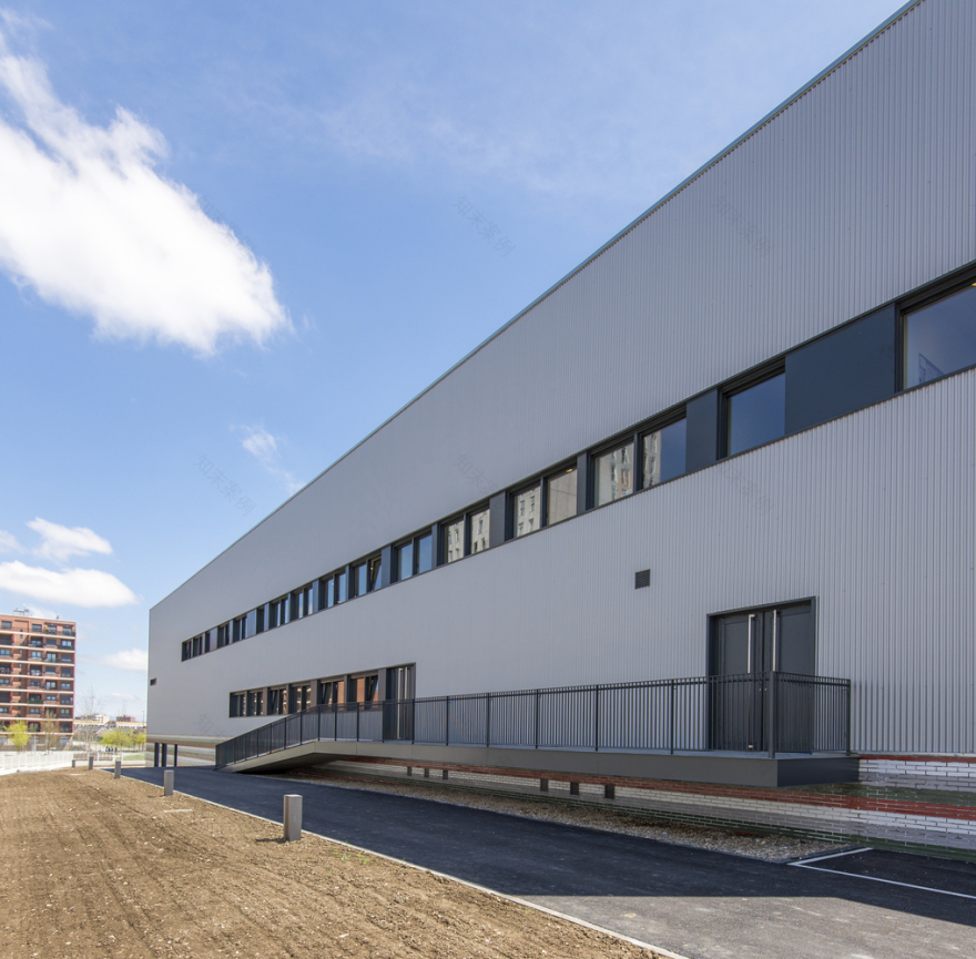 维托利亚校园建筑,室内设计注重用户适应性-68