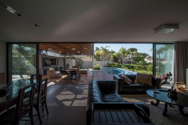 Casa do Laranjal别墅丨Rmk! Arquitetura-25