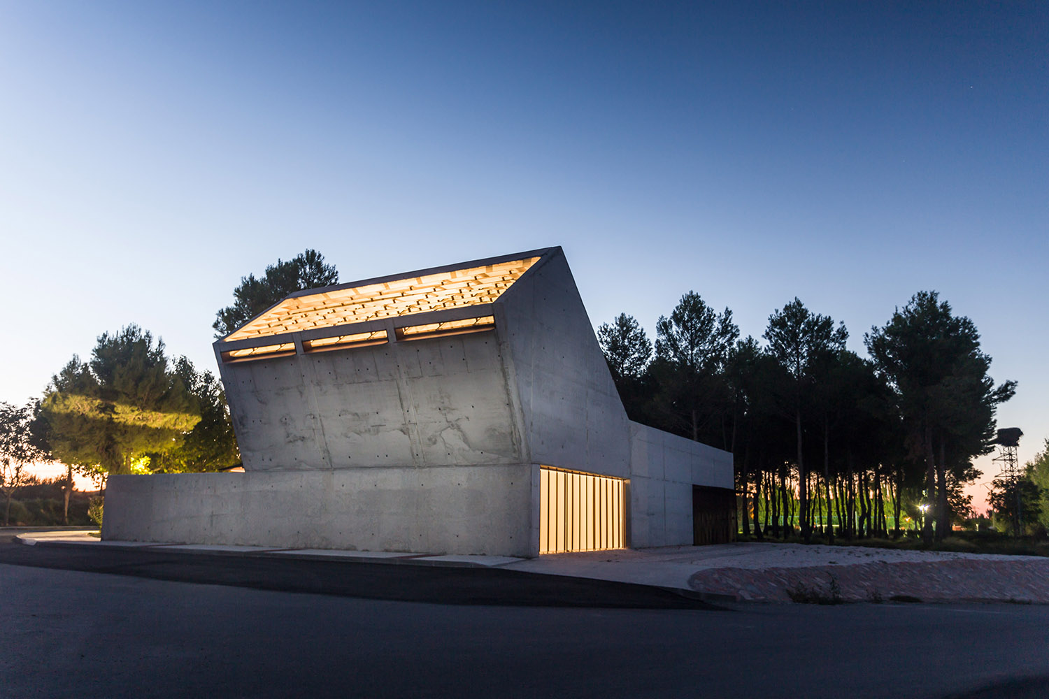 小镇殡仪馆,西班牙 / Juan Carlos Salas-20