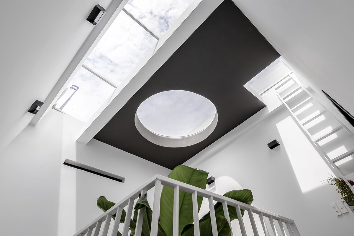 Ngôi nhà phố ấn tượng với mặt tiền bằng gạch kính | ZenVillas Vietnam-29