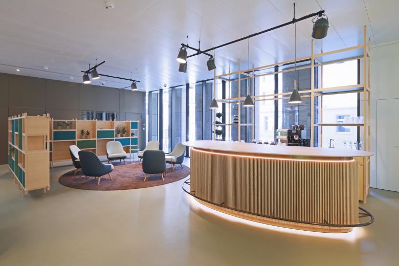 LLB 业务办公室丨spektrum-16