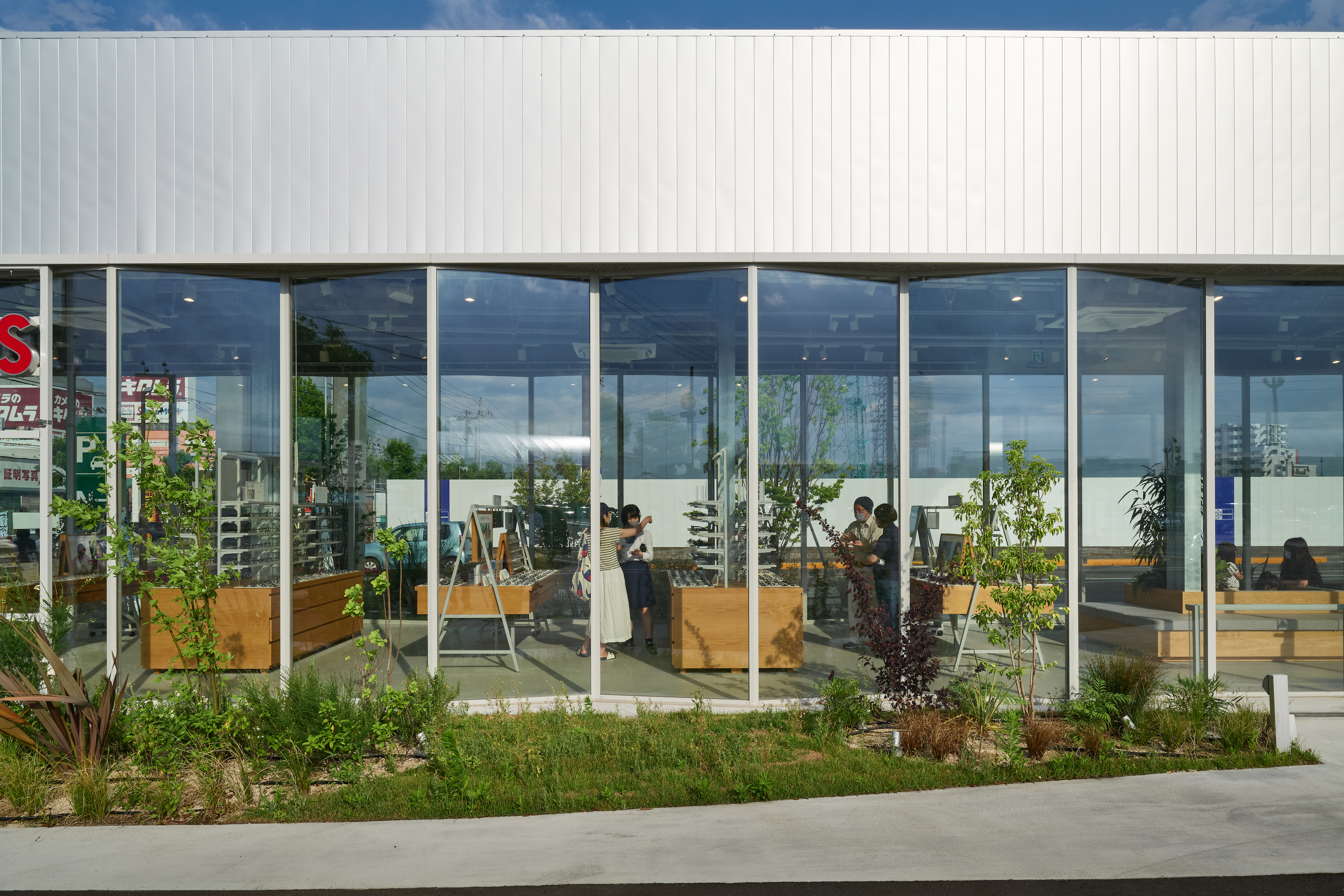 JINS Sendai Izumi 眼镜店丨日本丨Yohei Kawashima architects inc.-35