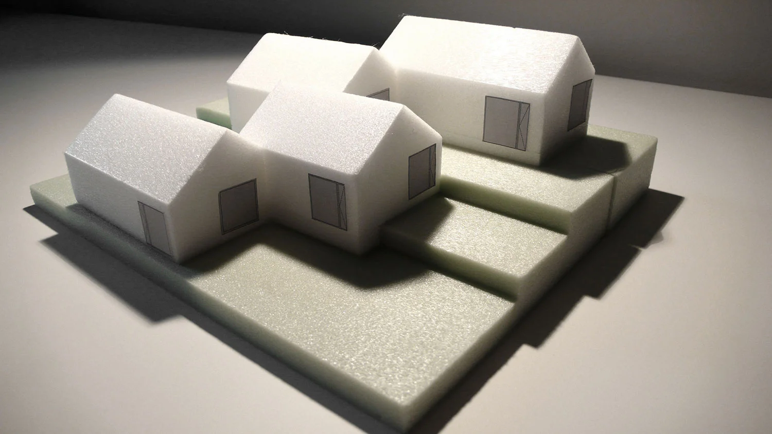 买四套房子，只需付一套的钱（从4 for 1常见促销表达逻辑推测，这里可能是房产促销话术，直译为四套房子只需付一套的钱 ） 丨斯洛文尼亚丨dekleva gregorič architects-8