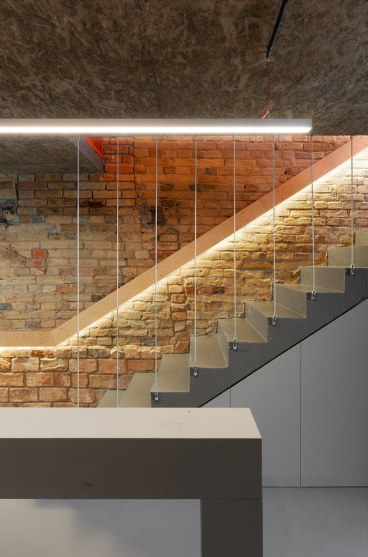 复古砖墙中的现代咖啡馆 · BWTC Coffee Shop-16