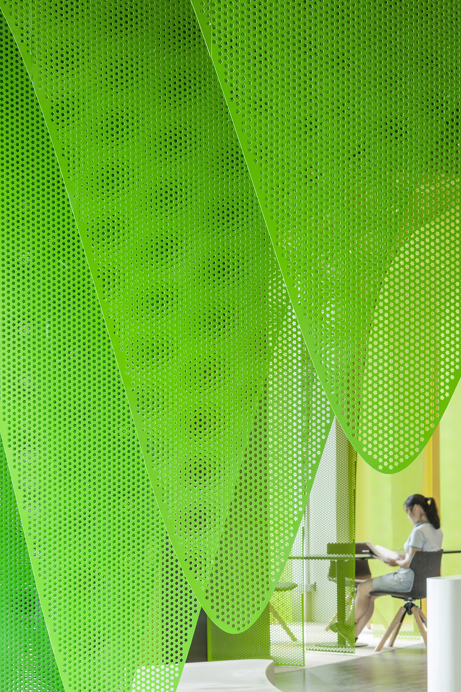 金属彩虹里的书店——苏州钟书阁 / 俞挺－Wutopia Lab-11