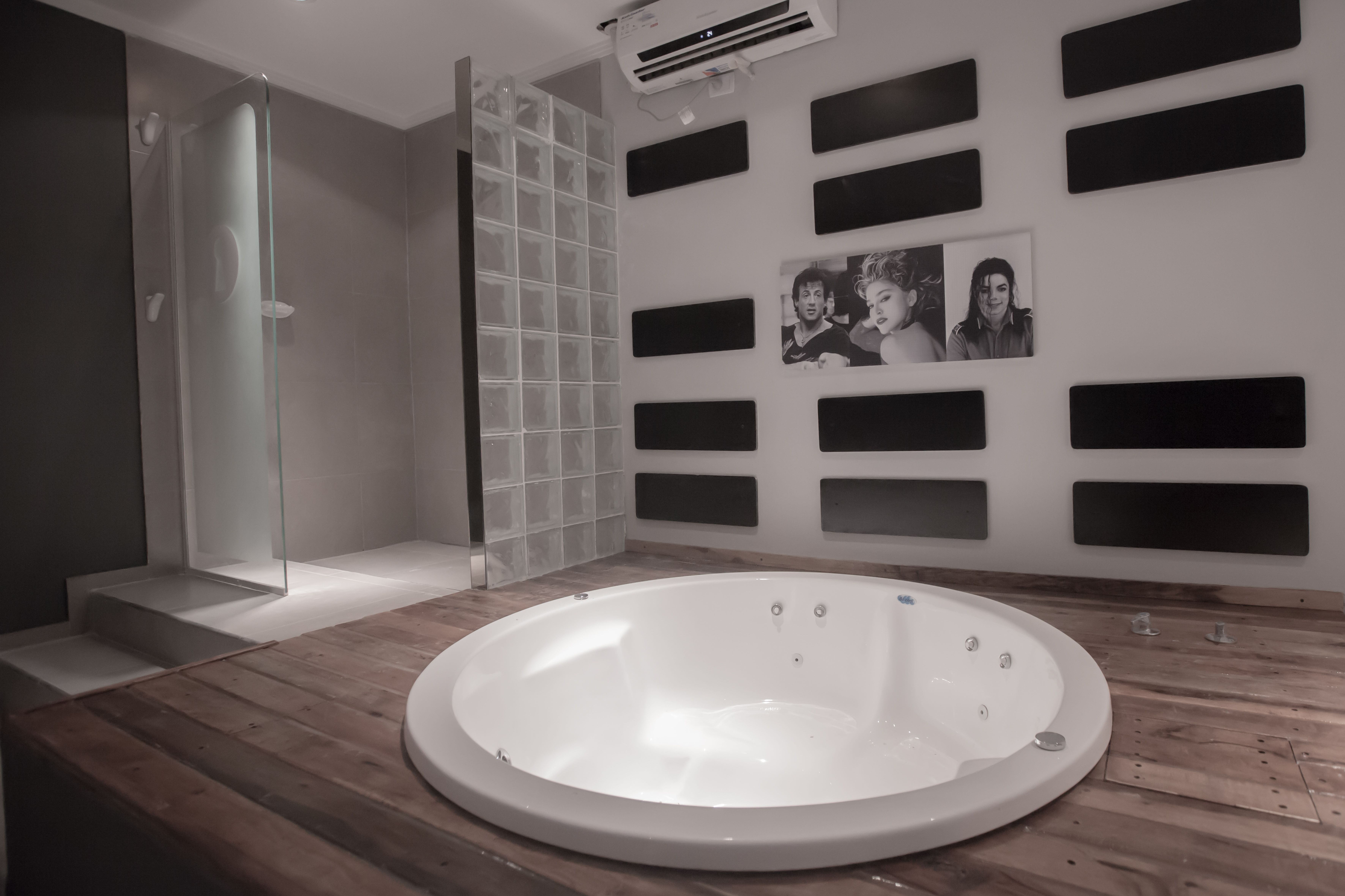 激情汽车旅馆-22