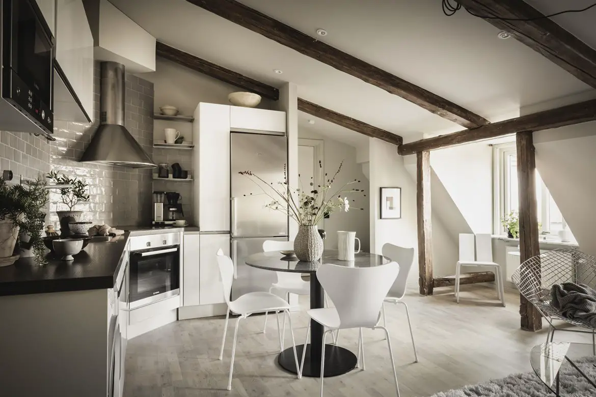 瑞典 1898 年老建筑 44m2 秋日公寓设计-12