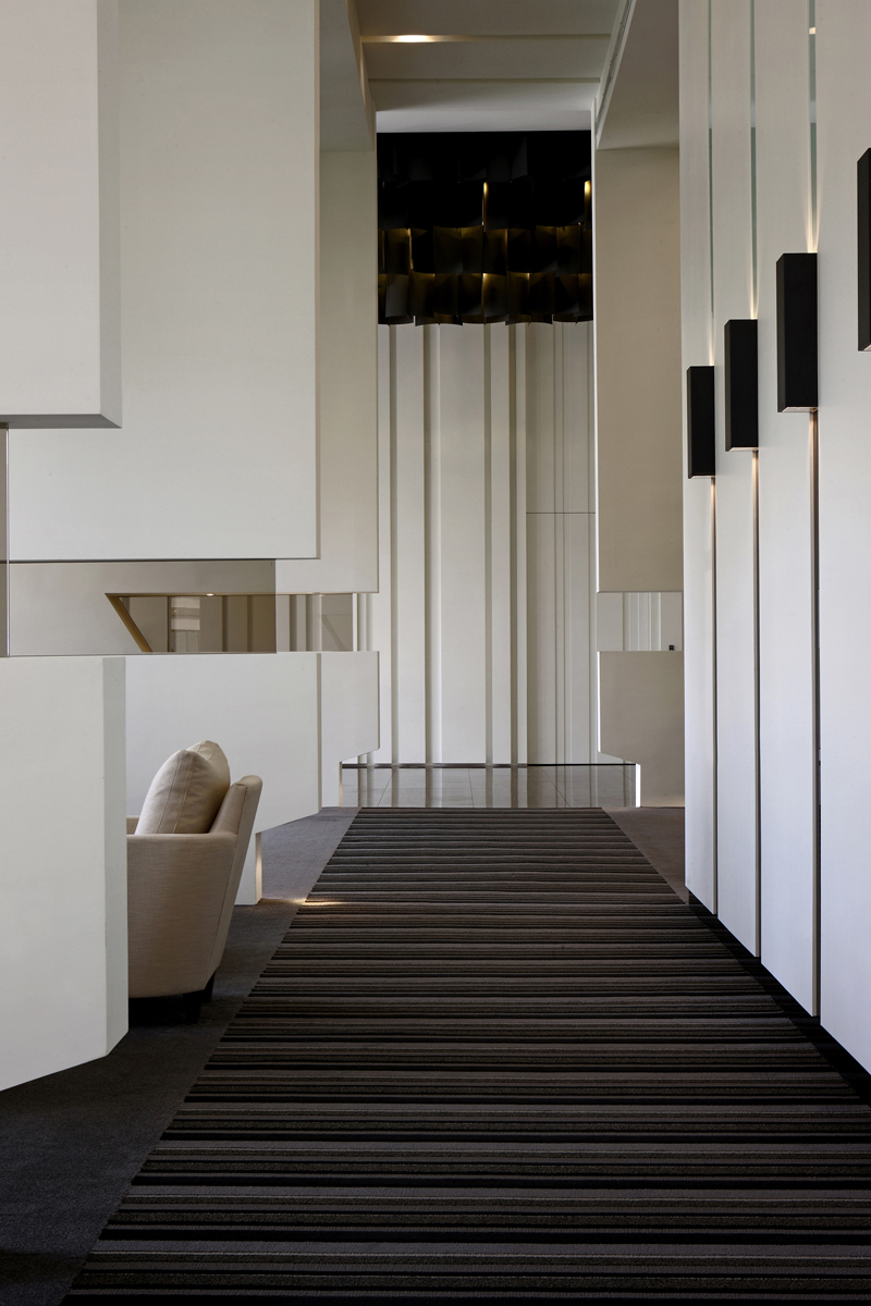 光與影的現代雕塑 Sculpture Space-2