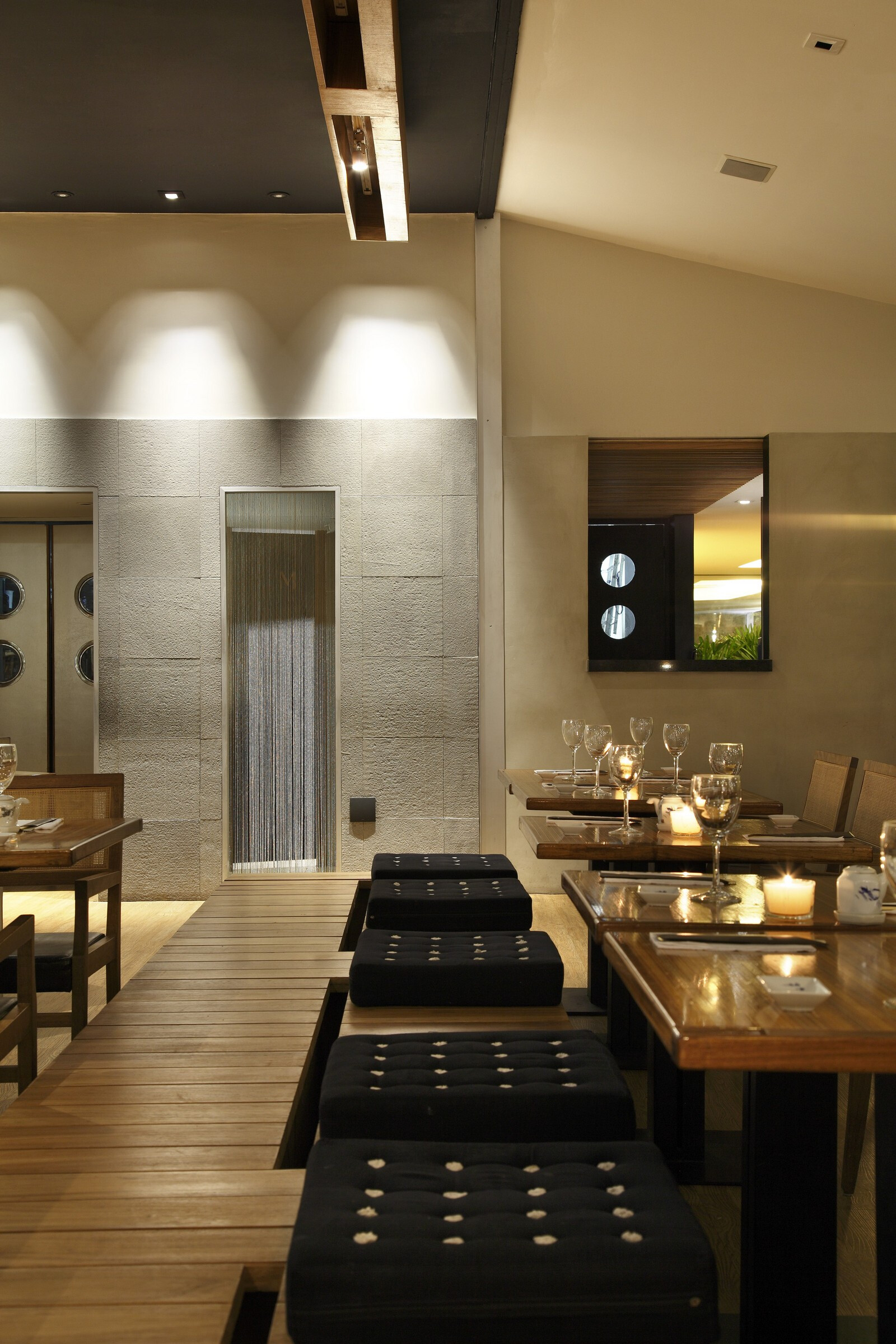 巴西传统日料店 Kotobuki 的现代翻新-28